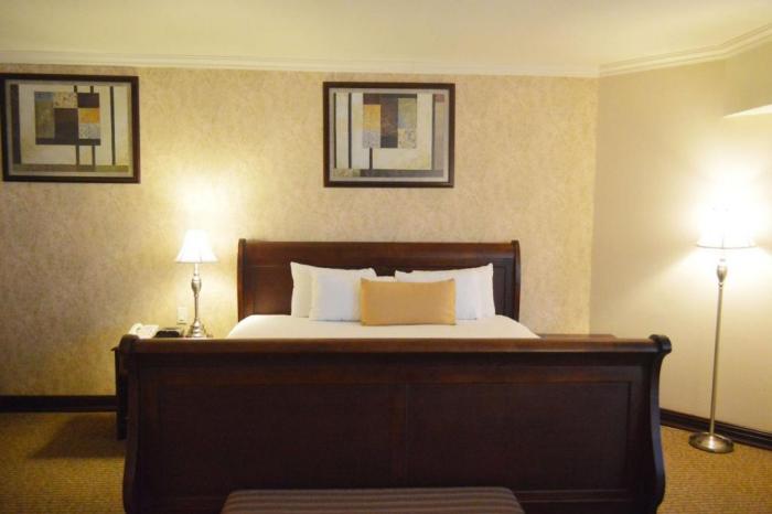 Best Western Plus Nuevo Laredo Inn & Suites Phòng bức ảnh