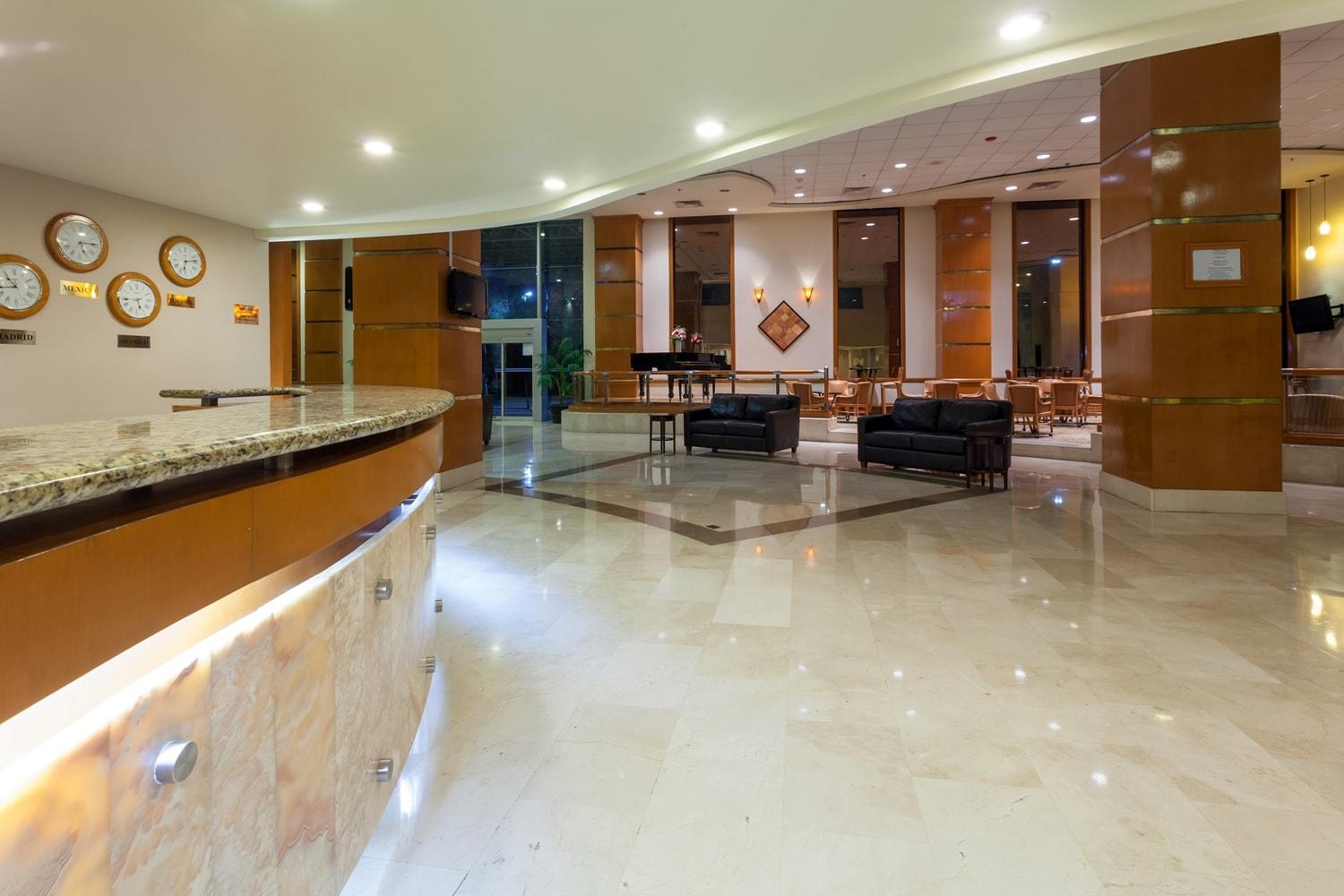 Best Western Plus Nuevo Laredo Inn & Suites Ngoại thất bức ảnh